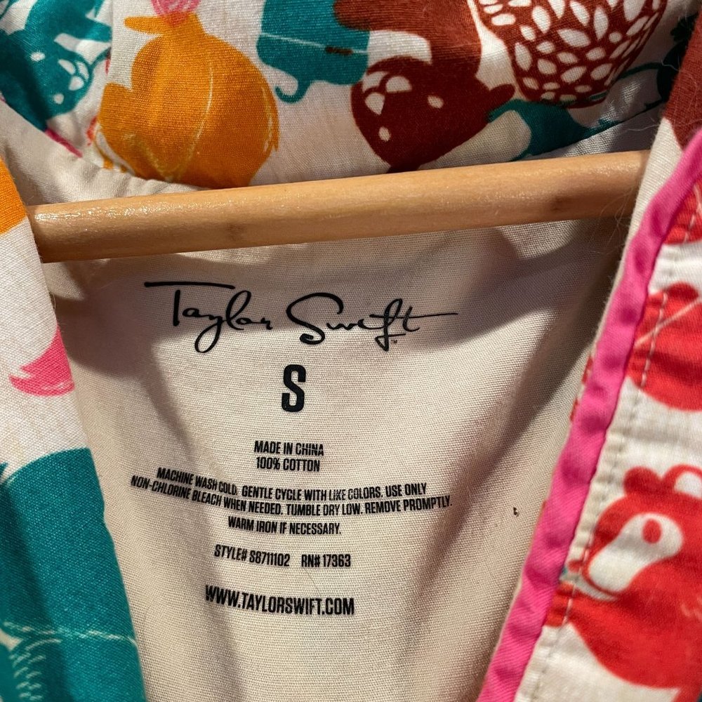RARE Taylor Swift Squirrel Pajama Matching Set Small WANGEBT The Eras Tour 2012 - Picture 6 of 8
